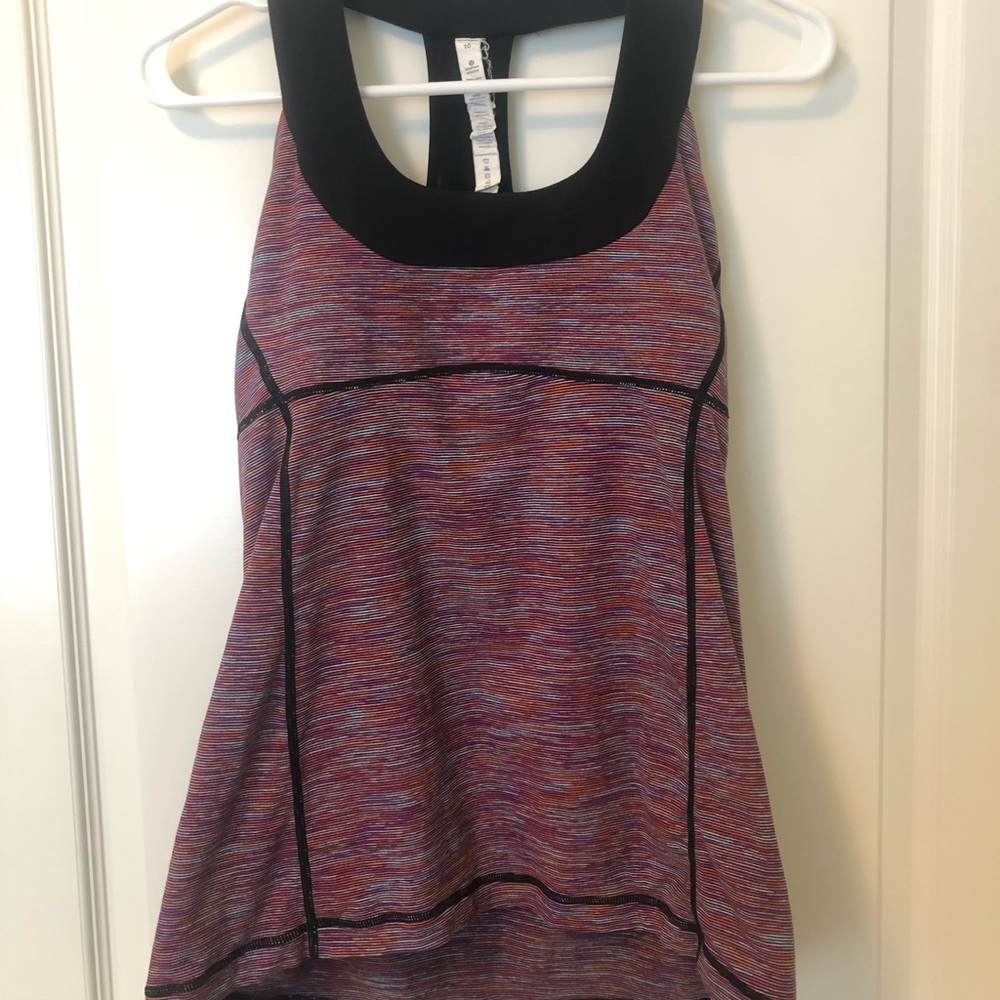 Lululemon top
